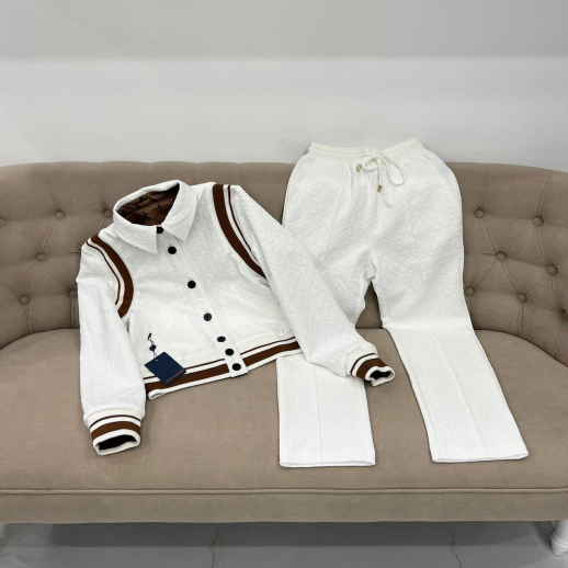 Костюм двусторонний Louis Vuitton 12884