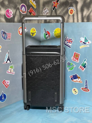 Чемодан Louis Vuitton 8820