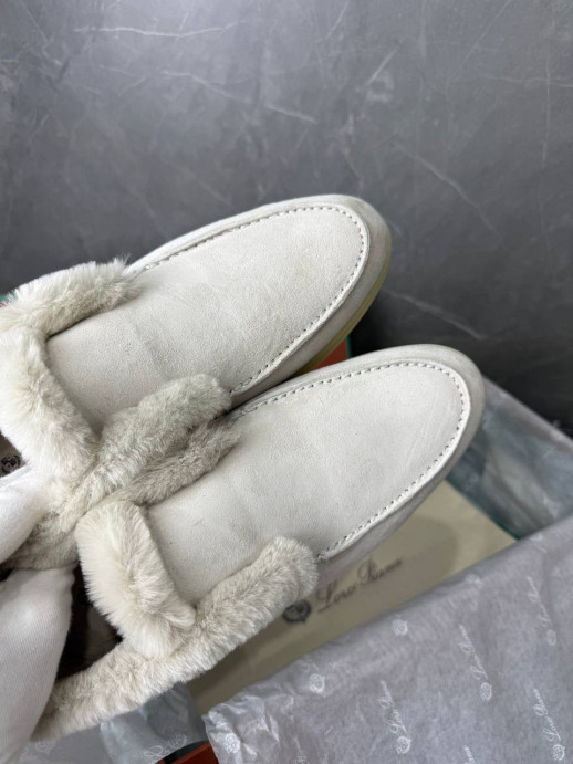 Лоферы Loro Piana на меху 19140