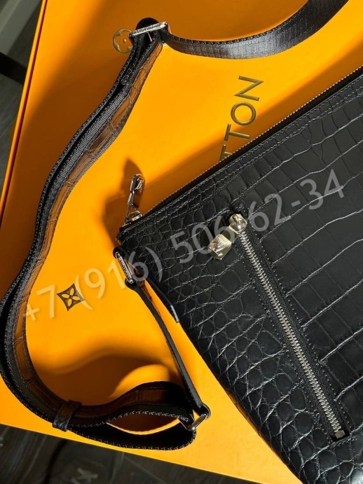 Сумка Louis Vuitton из кожи крокодила 23766