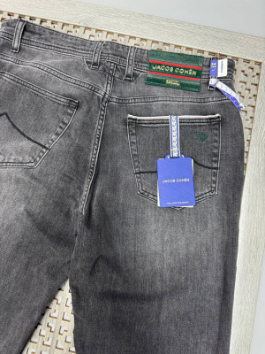 Джинсы Jacob Cohen 19205