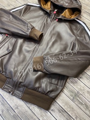 Кожаная куртка Kiton 6100