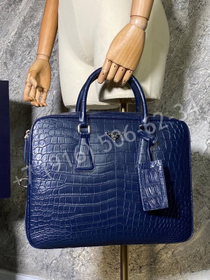 Портфель Prada из кожи крокодила 23767