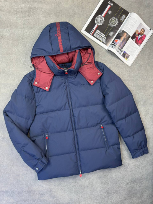 Пуховик Kiton со съемным капюшоном. Наполнитель пух/перо 22165