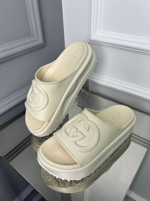 Тапочки Gucci 14418