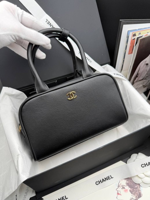 Сумка Chanel bowling mini 34756 2