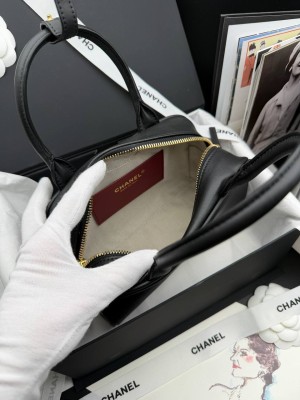 Сумка Chanel bowling mini 34756 2