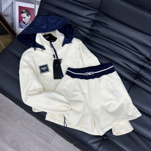 Костюм Fendi 13704