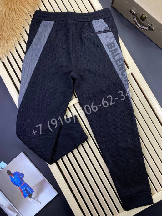 Спортивные штаны Balenciaga 7390