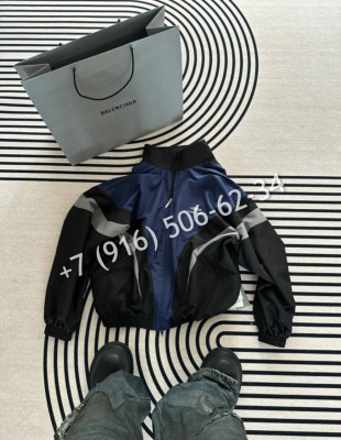 Бомбер Balenciaga 5488 1