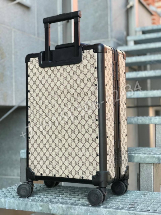 Дорожный чемодан Gucci 16983