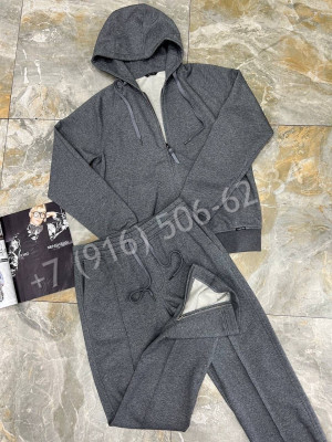 Прогулочный костюм Tom Ford 18877