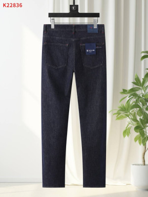 Джинсы Kiton 15229 3
