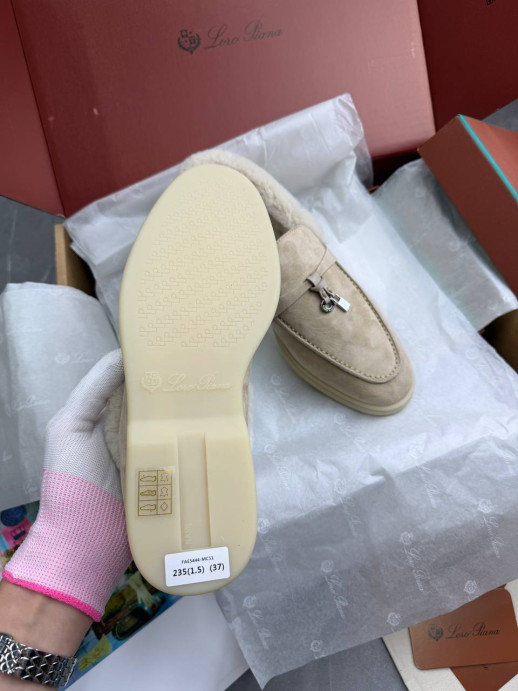 Лоферы Loro Piana на меху 12411 1