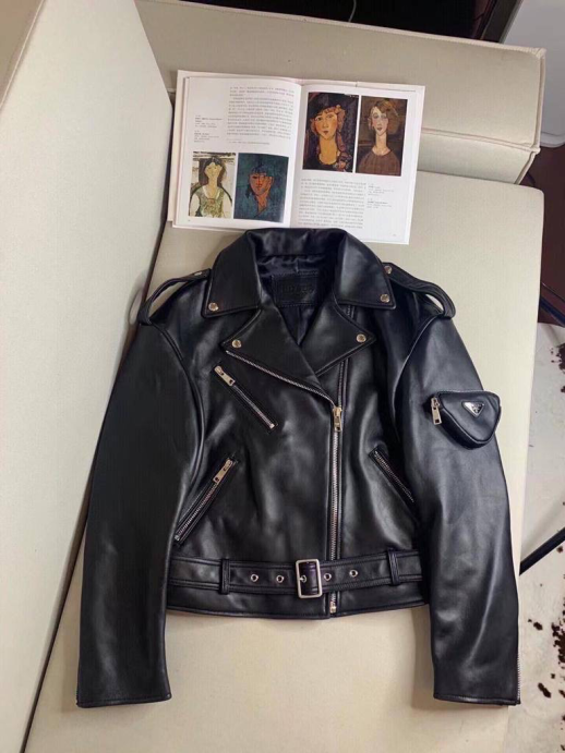 Куртка Prada 16575