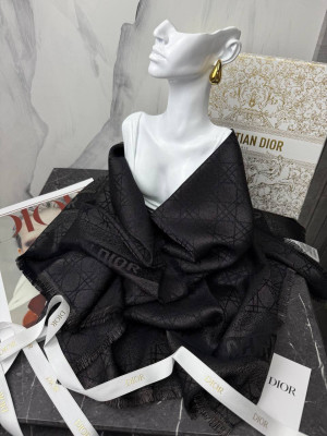 Платок DIOR 36001 1