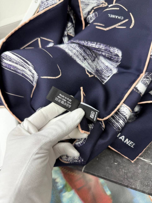 Платок CHANEL 36002