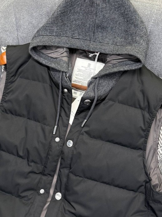 Жилетка Brunello Cucinelli 30002
