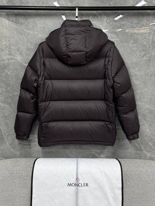 Пуховик жилетка Moncler 21102