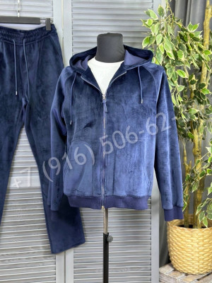 Прогулочный костюм Tom Ford 23617