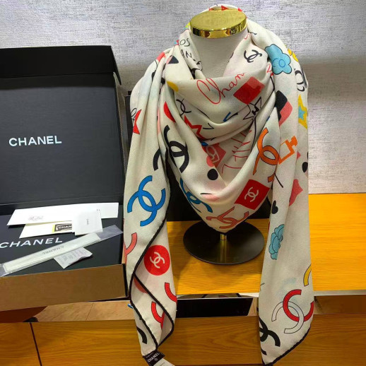 Платок Chanel 10626