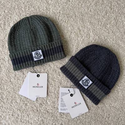 Шапка Moncler 23555