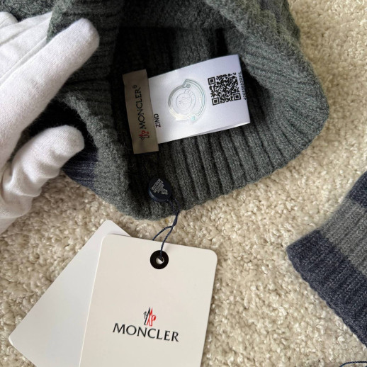 Шапка Moncler 23555