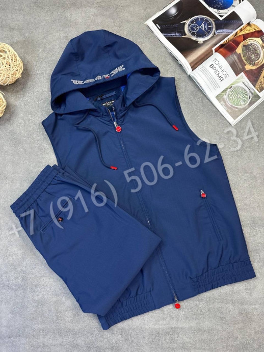 Прогулочный костюм KITON 31071