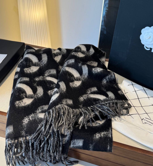 Шарф Chanel 24502