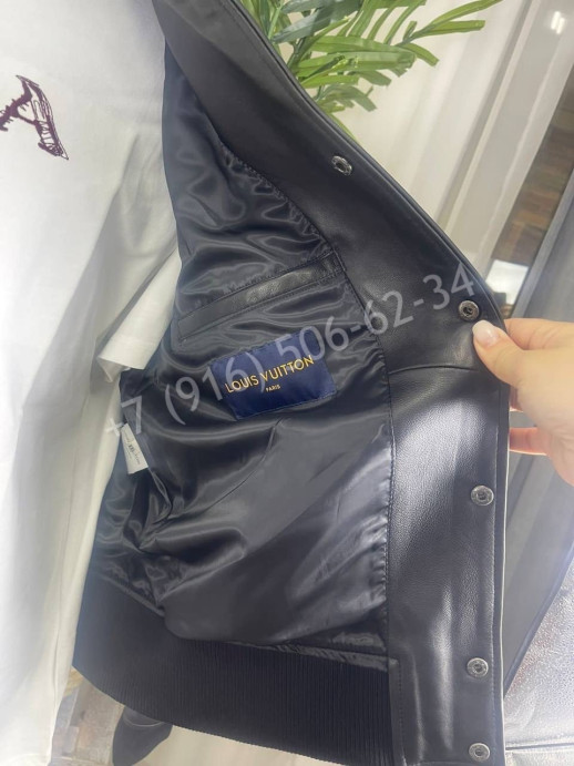 Кожаная куртка Louis Vuitton 5602