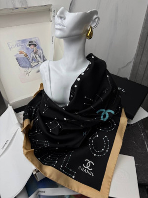 Платок CHANEL 36004