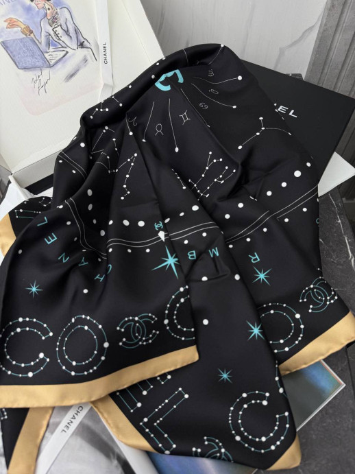 Платок CHANEL 36004