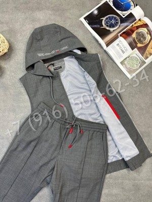 Прогулочный костюм KITON 31073