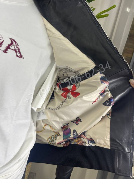 Кожаная куртка Gucci 5604