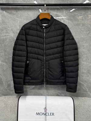 Куртка Moncler 8785 10
