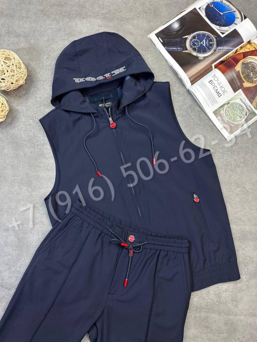 Прогулочный костюм KITON 31074