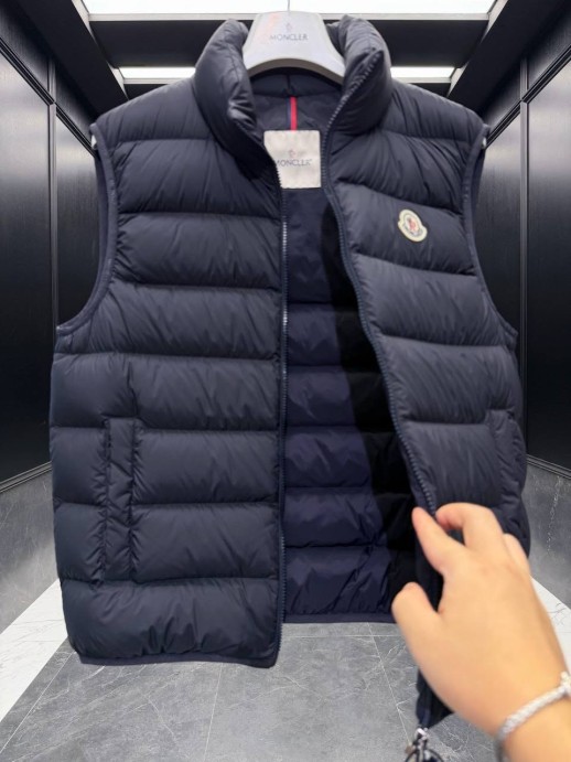 Жилетка Moncler 30011