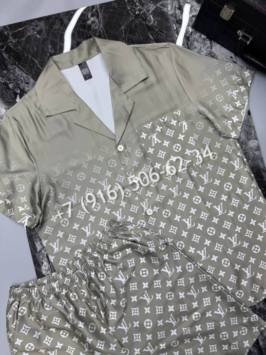 Костюм прогулочный Louis Vuitton 20525 1