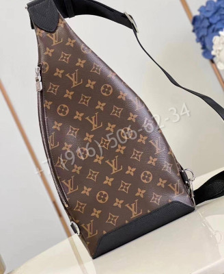 Сумка-слинг Louis Vuitton 17189
