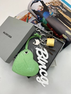 Брелок Balenciaga 33199