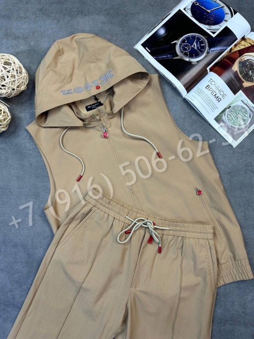 Прогулочный костюм KITON 31075