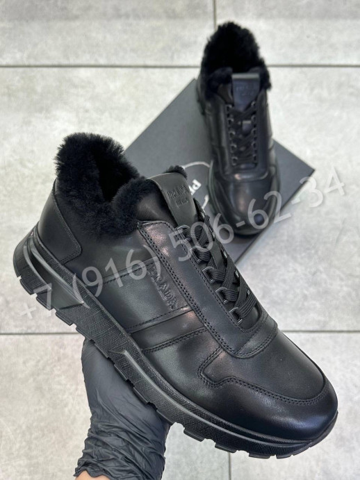 Кроссовки Prada 23423