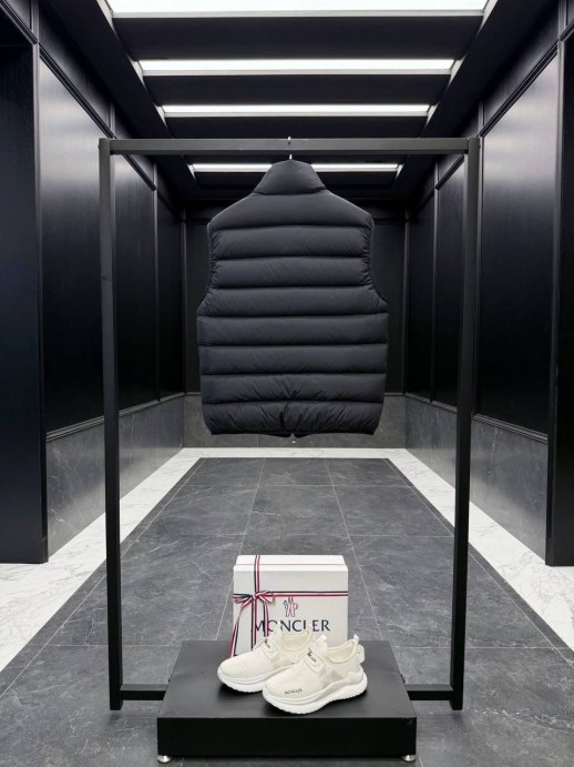 Жилетка Moncler 30011 1