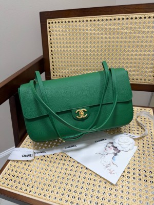 Сумка Chanel maxi flap 34764 1