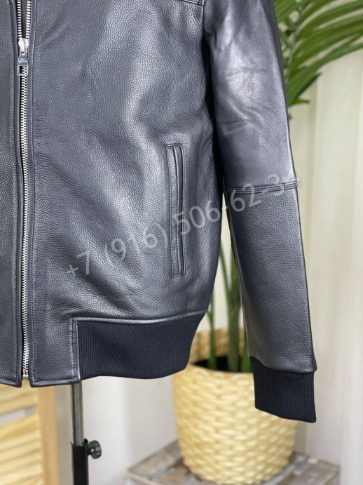 Кожаная куртка Louis Vuitton 5606