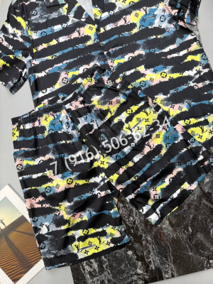 Костюм прогулочный Louis Vuitton 20525 2