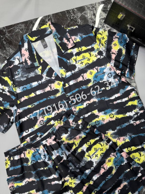 Костюм прогулочный Louis Vuitton 20525 2