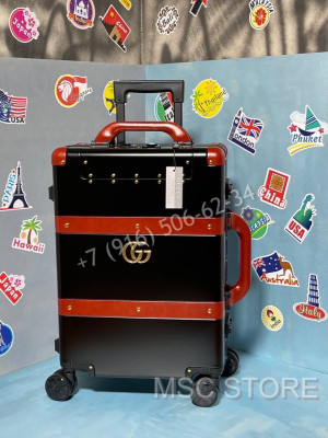 Дорожный чемодан Gucci 8252
