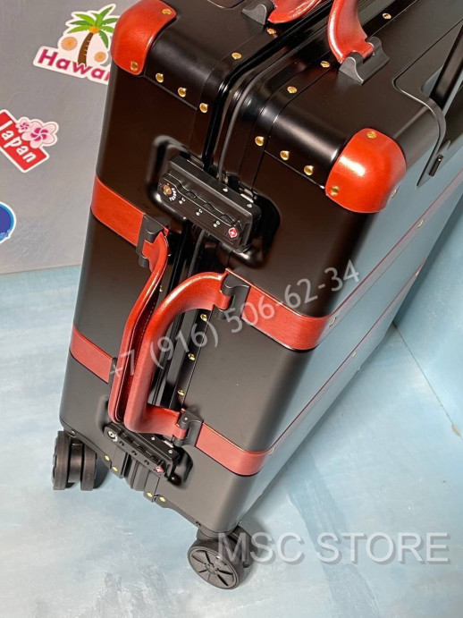 Дорожный чемодан Gucci 8252