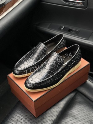 Лоферы Loro Piana из кожи крокодила 7807